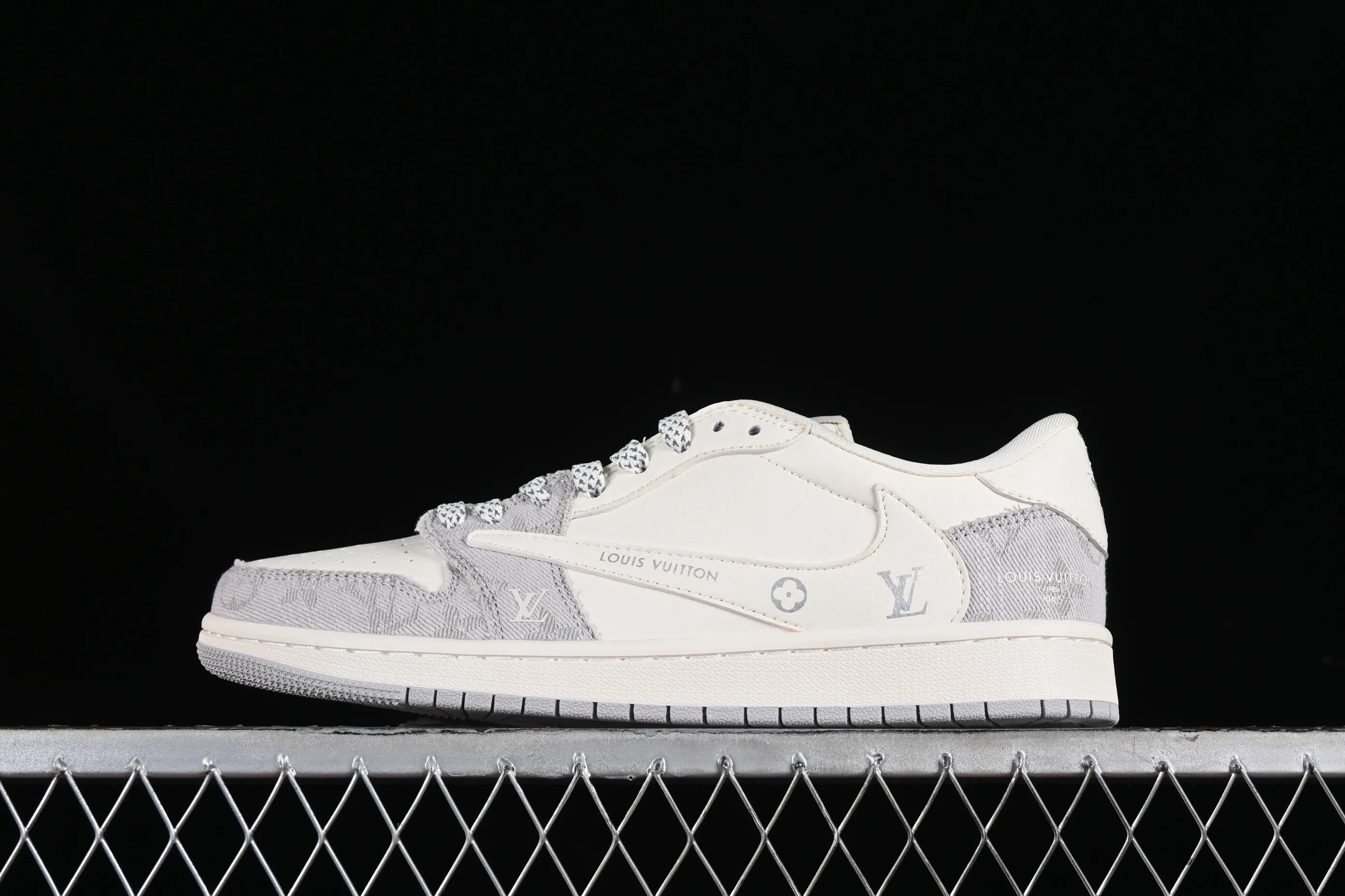 All categories Air Jordan Jordan series basketball shoes Air Jordan 1 Low High-end customized low-top sneakers Travis Scott x Fragment Design x Jordan Air Jordan 1 Low OG SP AJ1 Joe 1 LV fog gray denim low-top cultural casual sneakers LJ5188-004